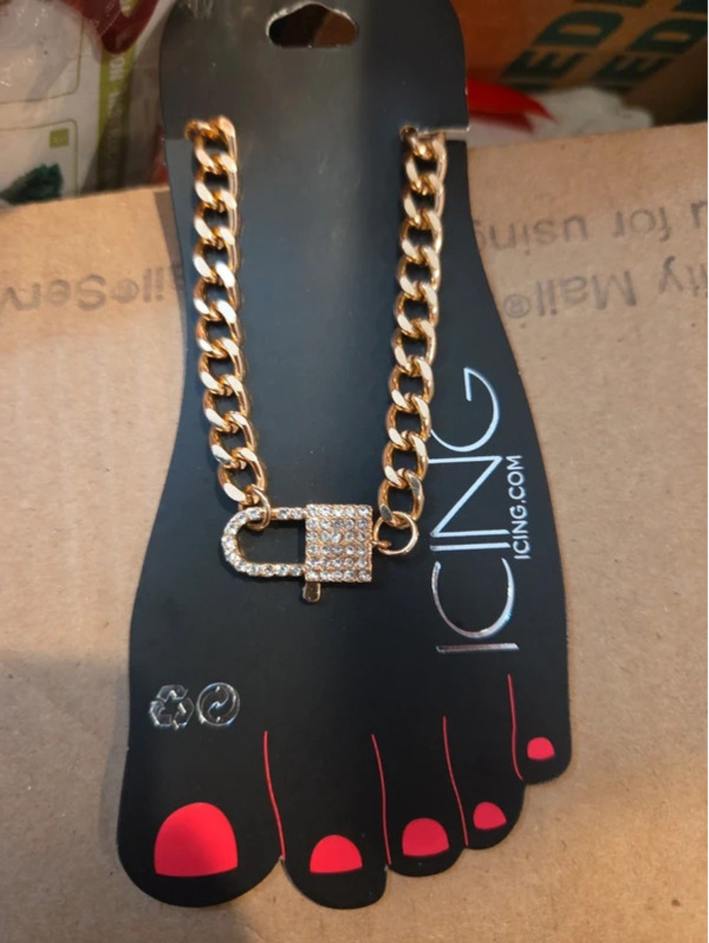 Lock anklet - Picture 2 of 2